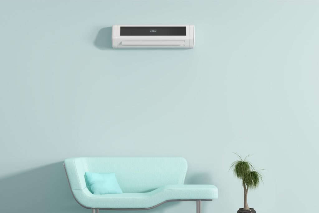 Un climatiseur installé au-dessus d'un canapé